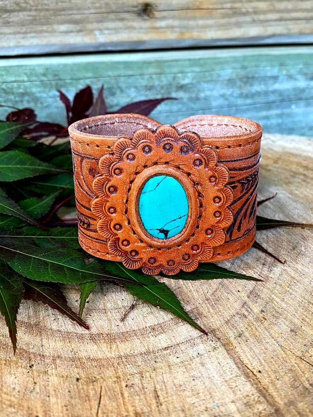 Leather 2024 handcuff bracelet