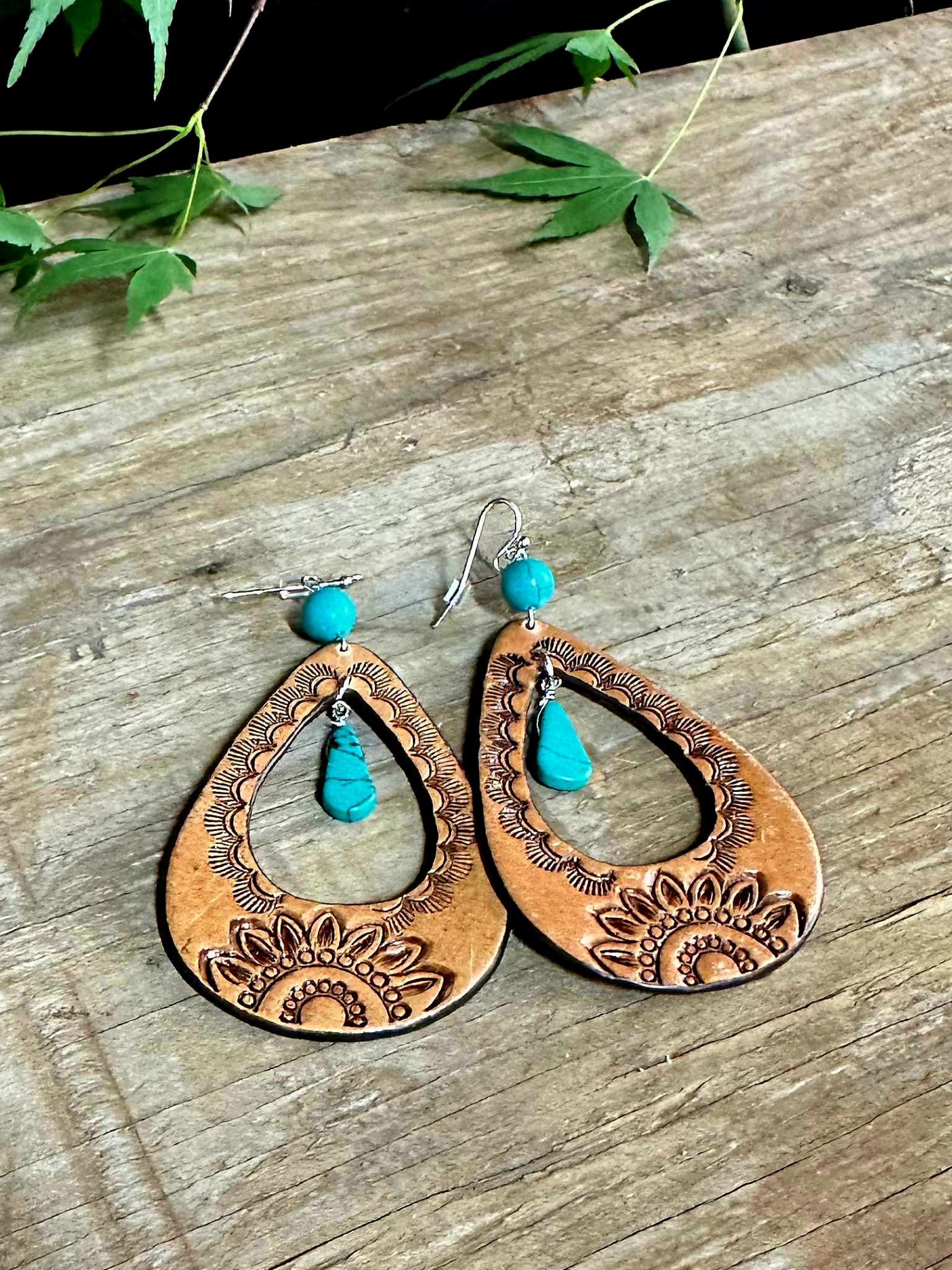 Earings - Leather Western Sunflower – SJK Country Clothing Co