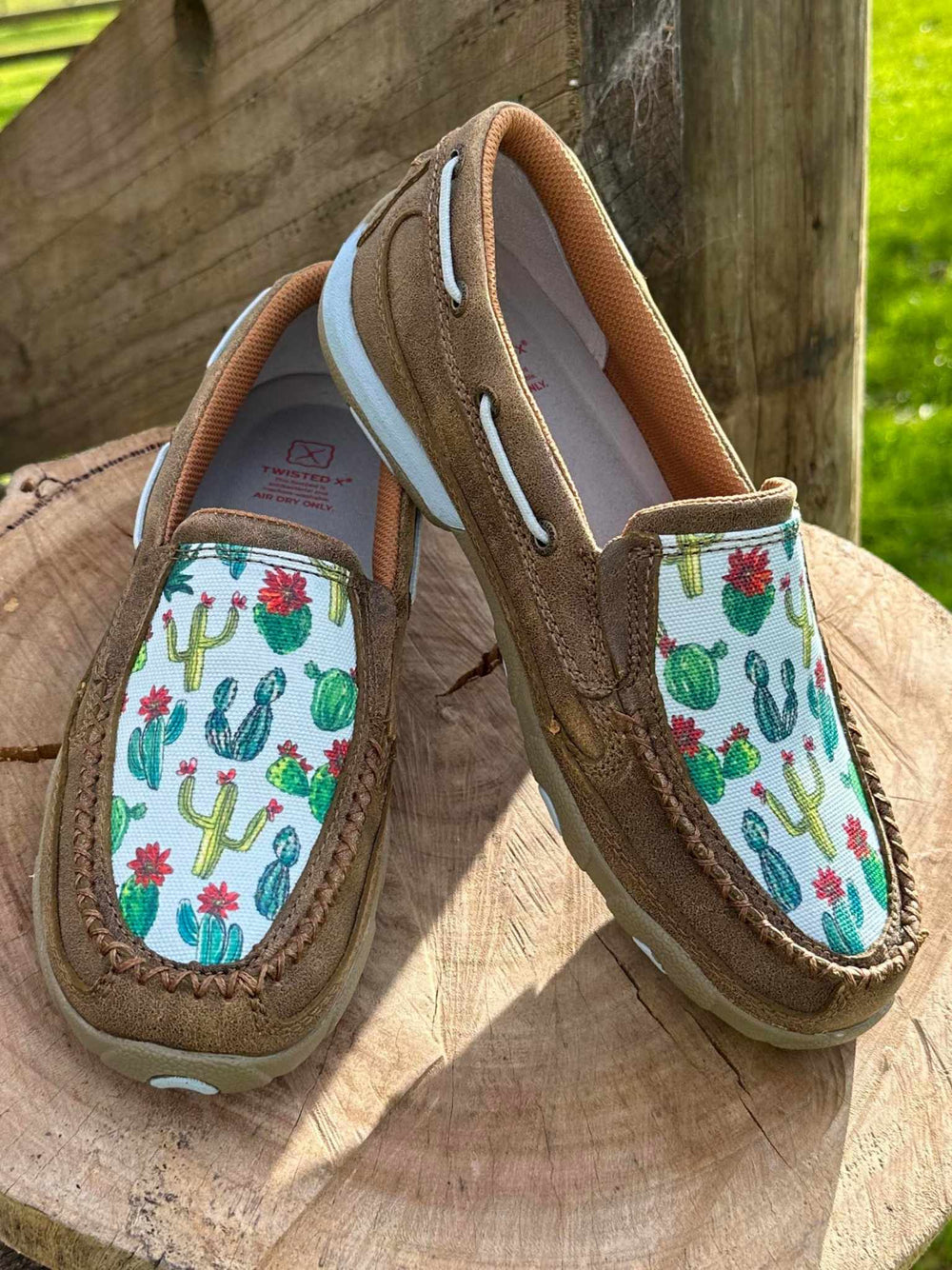 Twisted X Slip on Cactus Print Bomber Leather Mocs Size  9,