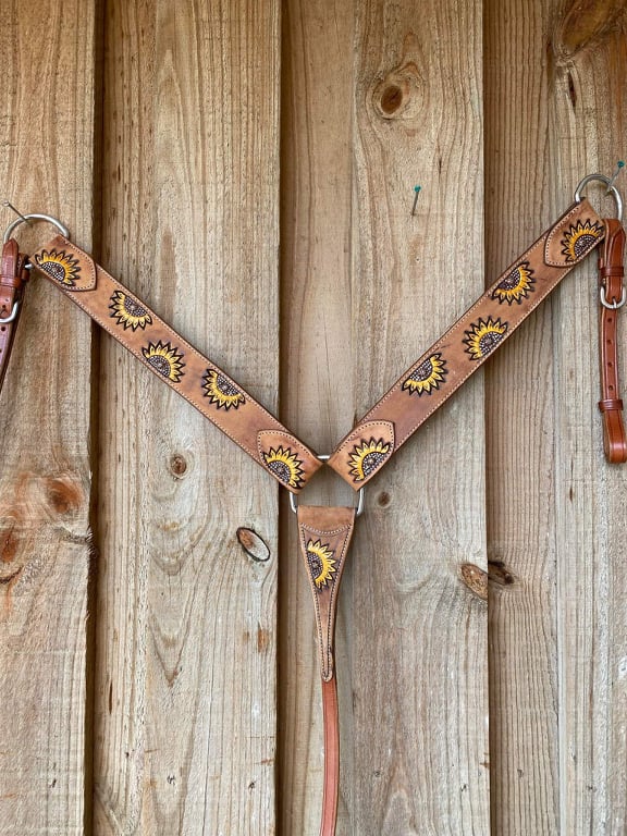 Breastcollar - Western Style with Handpainted Sunflower